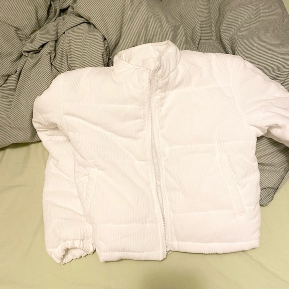 Cropped puffer jacket - Picture 6 of 6